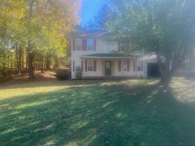 3 bed 3 full bath newer built colonial. Large open floor plan on Deer Creek Golf Course in Tennessee - for sale on GolfHomes.com, golf home, golf lot