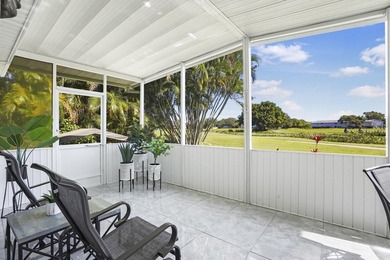 Welcome home to your stunning 2 bedroom, 2 bathroom mobile home on  in Florida - for sale on GolfHomes.com, golf home, golf lot