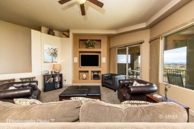 This FULLY FURNISHED, TURN KEY retreat is located in Calais Town on Falcon Ridge Golf Course in Nevada - for sale on GolfHomes.com, golf home, golf lot