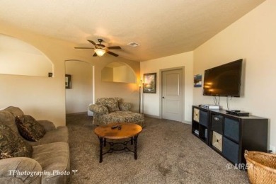 This FULLY FURNISHED, TURN KEY retreat is located in Calais Town on Falcon Ridge Golf Course in Nevada - for sale on GolfHomes.com, golf home, golf lot