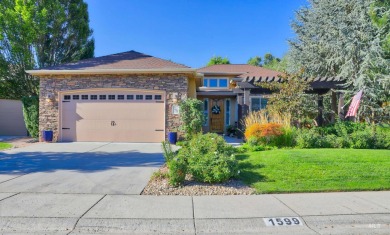 Now Available! Discover this rare Banbury Golf Course patio home on BanBury Golf Club in Idaho - for sale on GolfHomes.com, golf home, golf lot