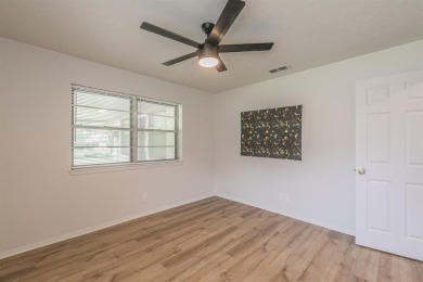 Charming Home in Gated Golf Course Community

Nestled at the end on De Cordova Bend Country Club in Texas - for sale on GolfHomes.com, golf home, golf lot