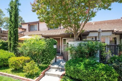 Charming 3-bedroom townhome in the highly sought-after Valencia on Vista Valencia Golf Course in California - for sale on GolfHomes.com, golf home, golf lot