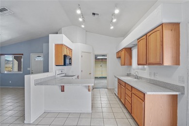 OWNED SOLAR! This move-in-ready 3 bed, 2 bath home is located in on Valle Vista Golf Course in Arizona - for sale on GolfHomes.com, golf home, golf lot