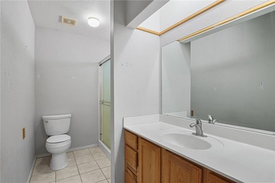 OWNED SOLAR! This move-in-ready 3 bed, 2 bath home is located in on Valle Vista Golf Course in Arizona - for sale on GolfHomes.com, golf home, golf lot