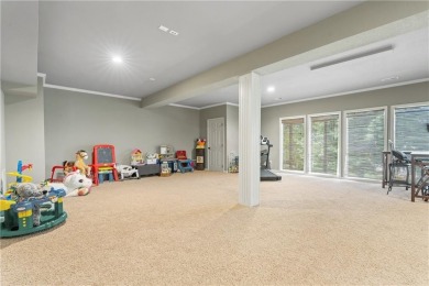 Welcome to this warm and inviting home in Riverhills Estates on The Deuce At the National Golf Club of Kansas City in Missouri - for sale on GolfHomes.com, golf home, golf lot
