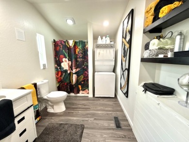 Fabulously remodeled FURNISHED home! Oversized main bedroom on Viewpoint Golf Resort in Arizona - for sale on GolfHomes.com, golf home, golf lot