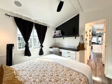 Fabulously remodeled FURNISHED home! Oversized main bedroom on Viewpoint Golf Resort in Arizona - for sale on GolfHomes.com, golf home, golf lot