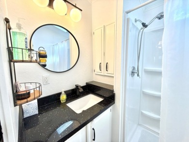 Fabulously remodeled FURNISHED home! Oversized main bedroom on Viewpoint Golf Resort in Arizona - for sale on GolfHomes.com, golf home, golf lot