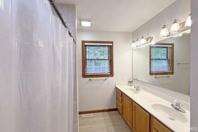 Well-maintained 3-bedroom, 3-bathroom home in Shore Manor on Raber Golf Course in Indiana - for sale on GolfHomes.com, golf home, golf lot