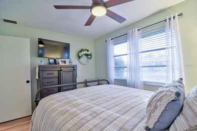 LOCATION, location, location! Welcome home to the highly on Mainlands Golf Club in Florida - for sale on GolfHomes.com, golf home, golf lot