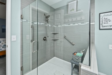 ***PRICED TO SELL***ONE LEVEL 3-bedroom, 2-bath home located in on Pointe Royale Village Country Club in Missouri - for sale on GolfHomes.com, golf home, golf lot