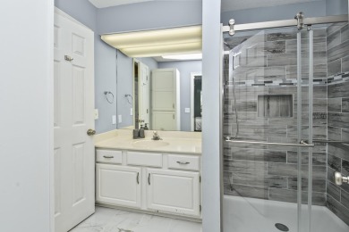 ***PRICED TO SELL***ONE LEVEL 3-bedroom, 2-bath home located in on Pointe Royale Village Country Club in Missouri - for sale on GolfHomes.com, golf home, golf lot