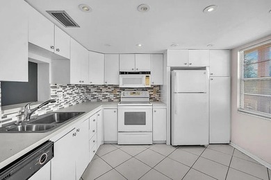 Beautiful 2-bedroom, 2 bathroom condo in the sought-after on Wynmoor Golf Course in Florida - for sale on GolfHomes.com, golf home, golf lot