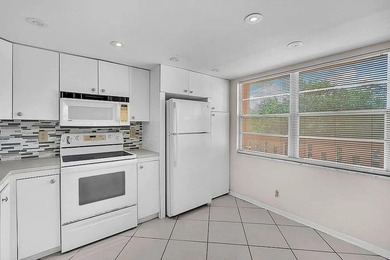 Beautiful 2-bedroom, 2 bathroom condo in the sought-after on Wynmoor Golf Course in Florida - for sale on GolfHomes.com, golf home, golf lot