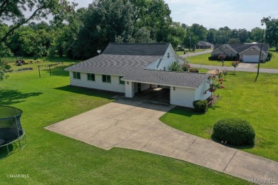 NEW ROOF! 3D Tour! Convenient location (only few blocks from the on Jackson Links Golf Course in Alabama - for sale on GolfHomes.com, golf home, golf lot