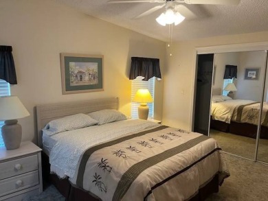 Charming and Updated Home - with 2 Bedroom, 2 Bath, 1,200 Sq Ft on Four Lakes Golf Club in Florida - for sale on GolfHomes.com, golf home, golf lot