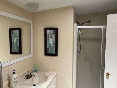 Charming and Updated Home - with 2 Bedroom, 2 Bath, 1,200 Sq Ft on Four Lakes Golf Club in Florida - for sale on GolfHomes.com, golf home, golf lot