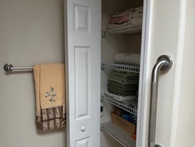 Charming and Updated Home - with 2 Bedroom, 2 Bath, 1,200 Sq Ft on Four Lakes Golf Club in Florida - for sale on GolfHomes.com, golf home, golf lot