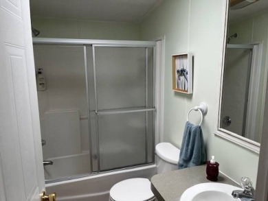 Charming and Updated Home - with 2 Bedroom, 2 Bath, 1,200 Sq Ft on Four Lakes Golf Club in Florida - for sale on GolfHomes.com, golf home, golf lot