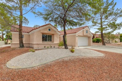 CHARMING AGE-QUALIFIED 'SUN CITY SUMMERLIN' SINGLE STORY W/ LG on Highland Falls Golf Club in Nevada - for sale on GolfHomes.com, golf home, golf lot