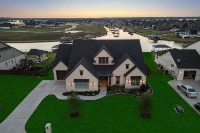 Beautifully maintained, one-owner, single-story home on the on The Golf Club at Resort Eagle Mountain Lake in Texas - for sale on GolfHomes.com, golf home, golf lot