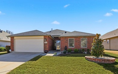 Welcome Home!  This wonderful Troon Model is light & bright on Wildhorse Golf Club of Robson Ranch in Texas - for sale on GolfHomes.com, golf home, golf lot