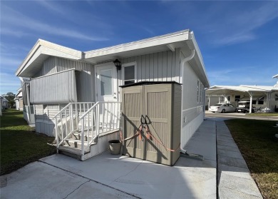 WELL KEPT CHARIOT MOBILE HOME IN ACTIVE 55+ COMMUNITY! One on River Run Golf Links in Florida - for sale on GolfHomes.com, golf home, golf lot