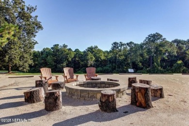 A custom built POOL home on close to 1/2 acre in the wooded area on Magnolia Point Golf and Country Club in Florida - for sale on GolfHomes.com, golf home, golf lot