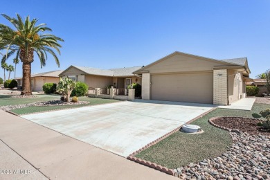 Welcome to the Sun City lifestyle you've been dreaming about!
 on PalmBrook Country Club in Arizona - for sale on GolfHomes.com, golf home, golf lot
