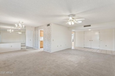 Welcome to the Sun City lifestyle you've been dreaming about!
 on PalmBrook Country Club in Arizona - for sale on GolfHomes.com, golf home, golf lot
