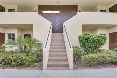 Beautiful 2 bedroom, 2 bath condo located on the 4th tee of on Heritage Ridge Golf Club in Florida - for sale on GolfHomes.com, golf home, golf lot