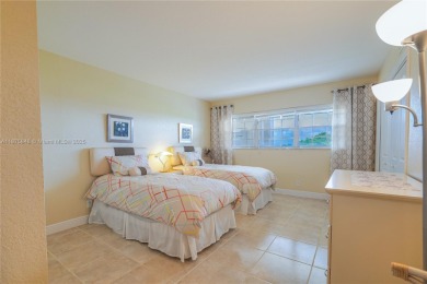 BEAUTIFUL CHARMING 2/2 CONDO WITH PEACEFUL VIEW OF THE LAKE on Palm-Aire Country Club and Resort - Palms in Florida - for sale on GolfHomes.com, golf home, golf lot