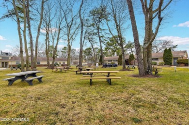 Nothing to do but move in, everthing is updated including on Greenbriar Woodlands in New Jersey - for sale on GolfHomes.com, golf home, golf lot