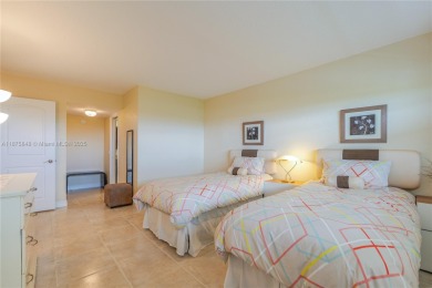 BEAUTIFUL CHARMING 2/2 CONDO WITH PEACEFUL VIEW OF THE LAKE on Palm-Aire Country Club and Resort - Palms in Florida - for sale on GolfHomes.com, golf home, golf lot
