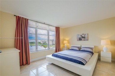 BEAUTIFUL CHARMING 2/2 CONDO WITH PEACEFUL VIEW OF THE LAKE on Palm-Aire Country Club and Resort - Palms in Florida - for sale on GolfHomes.com, golf home, golf lot