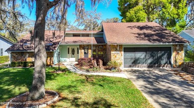 ONE OR MORE PHOTOS ARE VIRTUALLY STAGED. Welcome to your dream on  in Florida - for sale on GolfHomes.com, golf home, golf lot