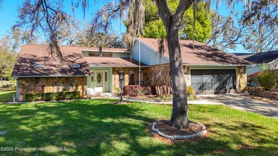 ONE OR MORE PHOTOS ARE VIRTUALLY STAGED. Welcome to your dream on  in Florida - for sale on GolfHomes.com, golf home, golf lot