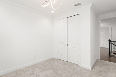 **This property qualifies for a closing cost credit up to $12 on Eagle Creek Golf Club in Florida - for sale on GolfHomes.com, golf home, golf lot