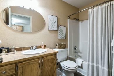 SUPERHOST status with great reviews for this owner and a great on Pointe Royale Village Country Club in Missouri - for sale on GolfHomes.com, golf home, golf lot
