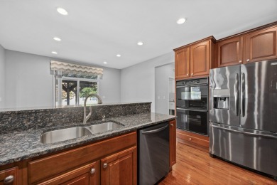 Welcome home to 725 Delacourte! Enjoy the best of Bolingbrook on Bolingbrook Golf Club in Illinois - for sale on GolfHomes.com, golf home, golf lot