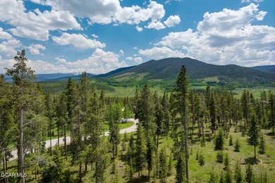 Discover the perfect blend of privacy, convenience, and on Pole Creek Golf Club in Colorado - for sale on GolfHomes.com, golf home, golf lot