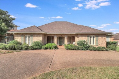 Seller is offering $10,000 in closing cost or allowance! You'll on River Hills Country Club in Texas - for sale on GolfHomes.com, golf home, golf lot