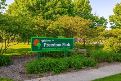 Welcome home to 725 Delacourte! Enjoy the best of Bolingbrook on Bolingbrook Golf Club in Illinois - for sale on GolfHomes.com, golf home, golf lot