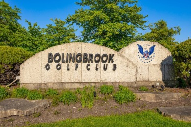 Welcome home to 725 Delacourte! Enjoy the best of Bolingbrook on Bolingbrook Golf Club in Illinois - for sale on GolfHomes.com, golf home, golf lot