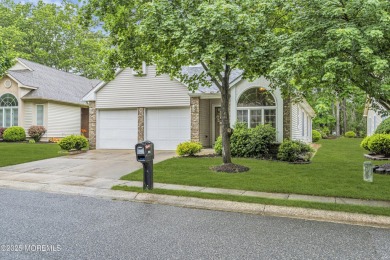 Welcome to this beautifully maintained and freshly painted on Greenbriar Woodlands in New Jersey - for sale on GolfHomes.com, golf home, golf lot