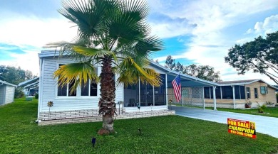 MODERN, Stunning 2 bedroom 2 bath home in 55 + Resort style on Zephyrhills Municipal Golf Course in Florida - for sale on GolfHomes.com, golf home, golf lot