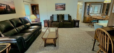 MODERN, Stunning 2 bedroom 2 bath home in 55 + Resort style on Zephyrhills Municipal Golf Course in Florida - for sale on GolfHomes.com, golf home, golf lot