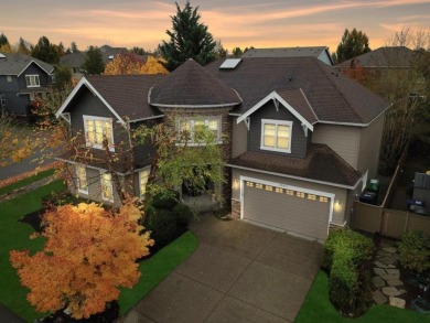 Discover the exceptional quality of this spacious 3,530 sqft on TPC At Snoqualmie Ridge in Washington - for sale on GolfHomes.com, golf home, golf lot