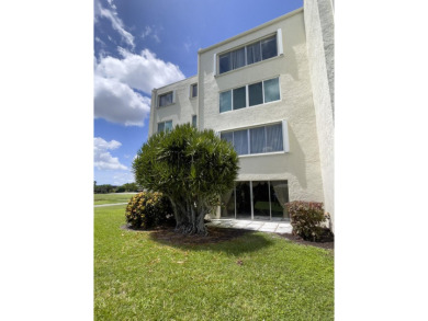 Wonderful first floor, seniors apartment with1650 Sqft, 3/2 on Poinciana Golf Club in Florida - for sale on GolfHomes.com, golf home, golf lot
